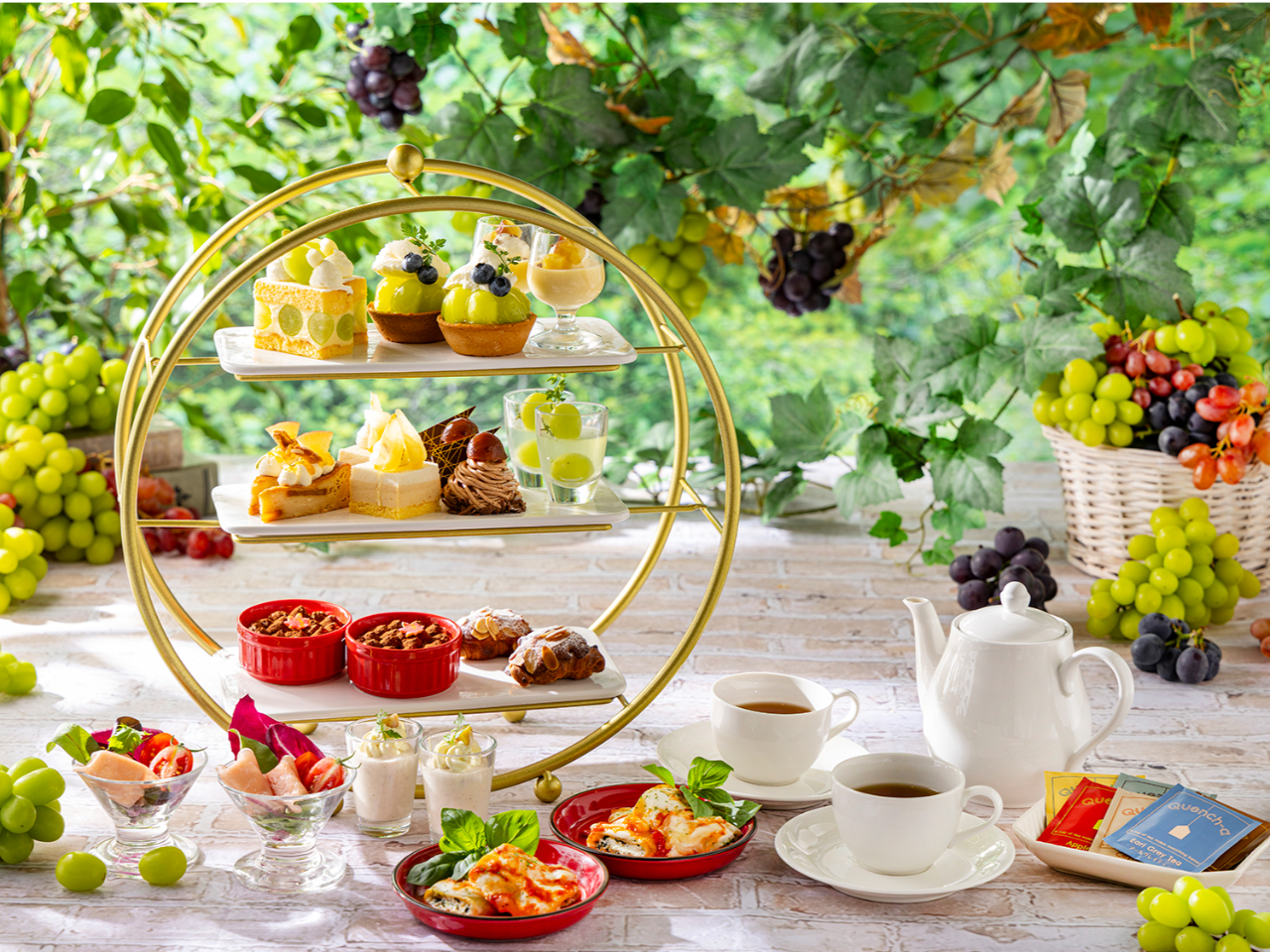 平日限定☆カジュアルアフタヌーンティー「AVANTIシャインマスカットと秋の恵みのアフタヌーンティー」