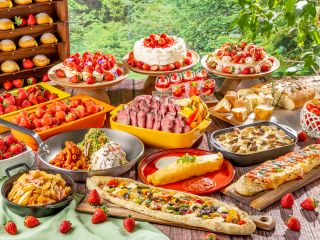 ★「旬の苺と生パスタを楽しむイタリアンビュッフェ」★40種のメニューが食べ放題!ソフトドリンクも飲み放題!