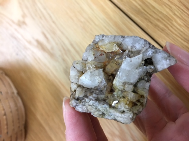 ☆ガイド付き☆【水晶探しツアー】大量の金が産出された玉山金山「水晶