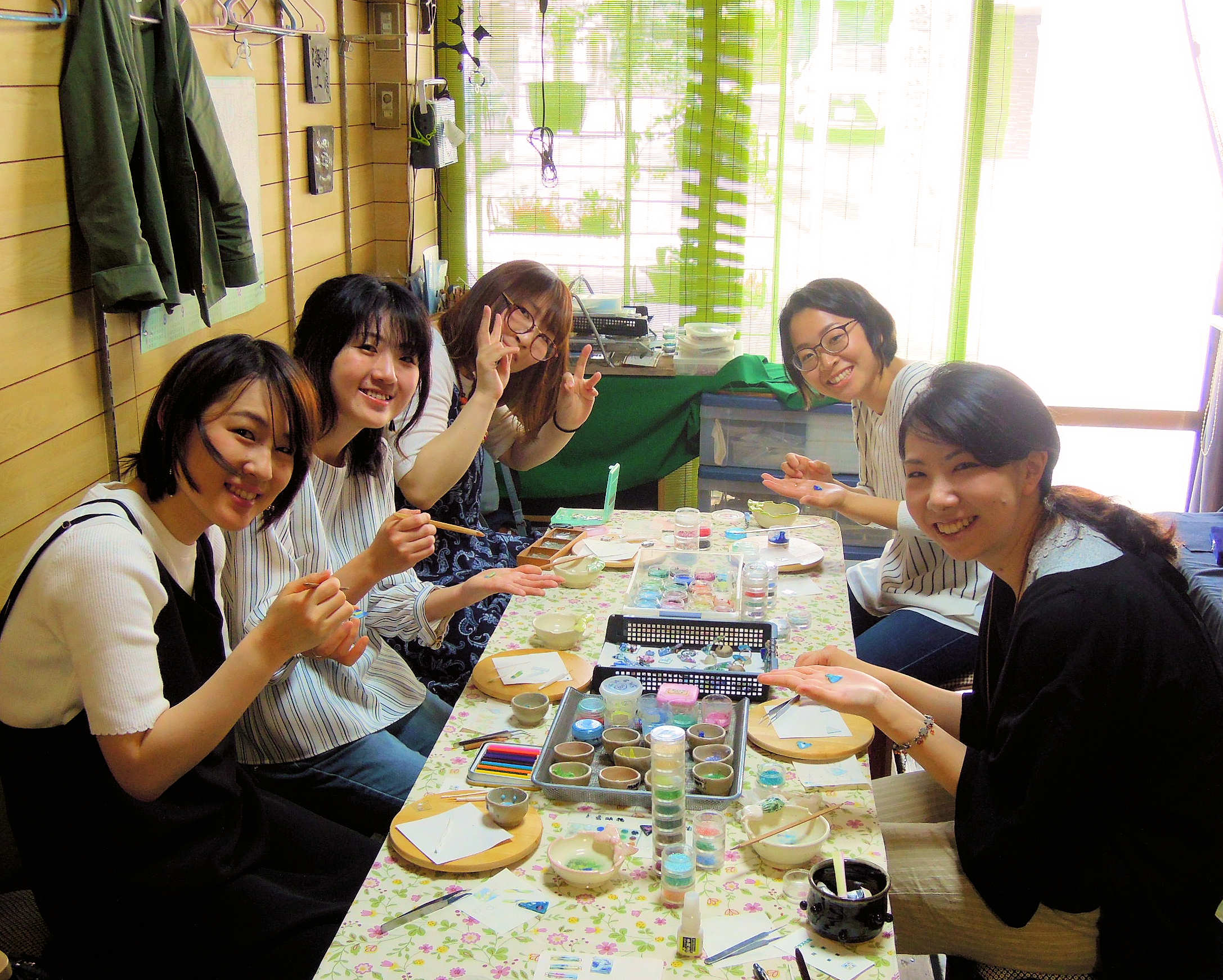 ̌͗l@EEE@aC@ꂼIȍi܂܂B