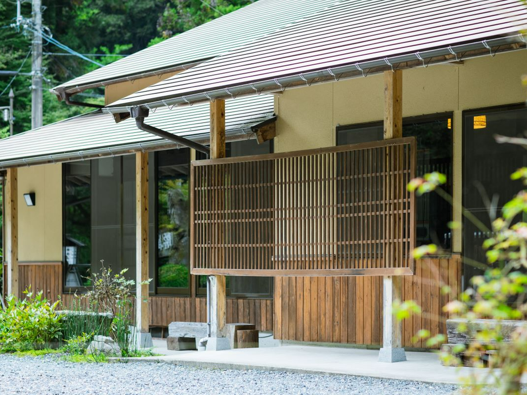 腰掛山荘【外観】