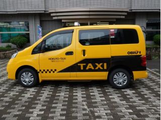 日産 NV200(イエロキャブ)