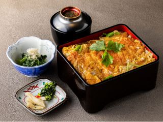 スーパーゴールデンポークかつ重