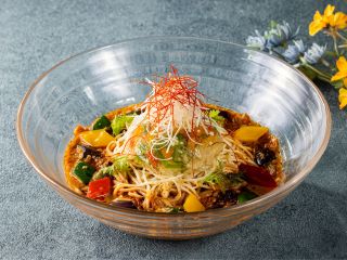 冷やし野菜担々麺