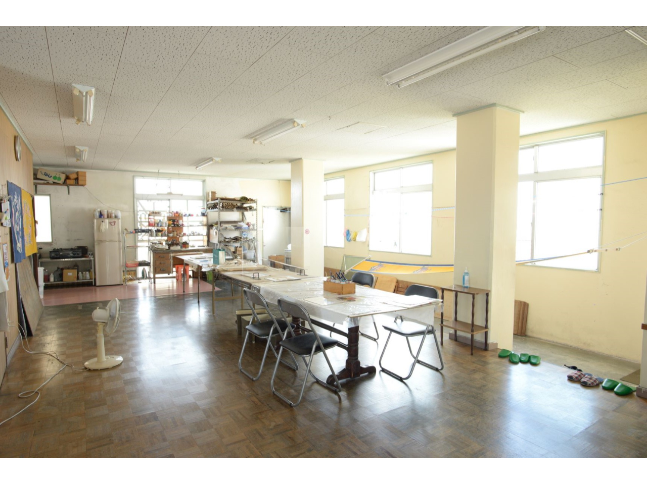 �L�X�Ƃ����H�[���͑����������ʂ����ƂĂ��ǂ��ł��B���l���ŉ^�c���Ă���ׁA�󋵂ɂ���Ă�1�K�̓X�܂ɂđ̌�����ꍇ���������܂��B