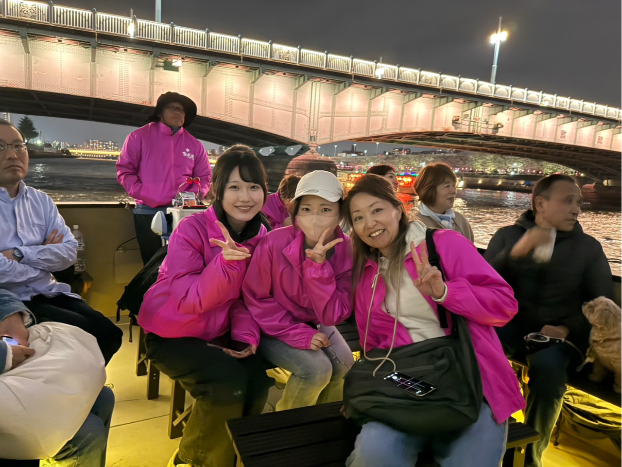 �i�C�g�N���[�Y�͋��̃C���~�l�[�V�������y���߂܂��I