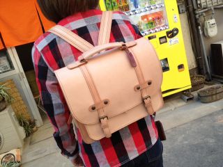兵庫 尼崎市 手作りバッグ 初めての方にオススメ お出かけのおともに 本革でカバン作り体験 手作りカバン教室 革いいな さくら じゃらん遊び体験 兵庫 尼崎市 手作りバッグ 初めての方にオススメ お出かけのおともに 本革でカバン作り体験 手作りカバン教室 革いいな さくら じゃらん遊び体験