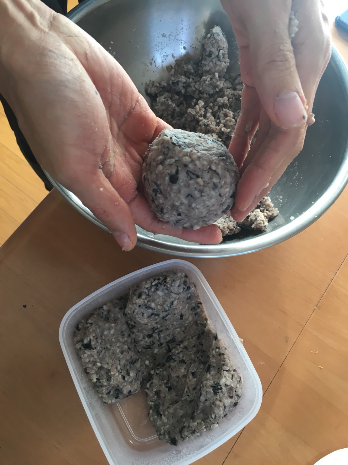 農家が教える 簡単 美味しい 黒豆みそ作り体験 黒豆みそ汁とご飯付き はらだ農園 じゃらん遊び体験