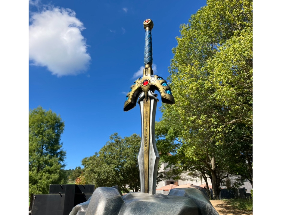 ����̎�l���ƂȂ莩�����g�̑��Ŗ`�����鉮�O�^�̃t�B�[���hRPG�A�g���N�V�����ł��B