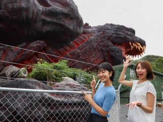 淡路島に上陸した世界最大の実物大ゴジラがテーマの、世界唯一のエンターテイメントアトラクション!