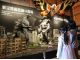 貴重な展示の数々があるゴジラミュージアムをじっくり楽しもう!