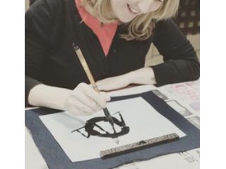 お気に入りの文字を選んでいただき、オリジナルのアート作品を作ってください。