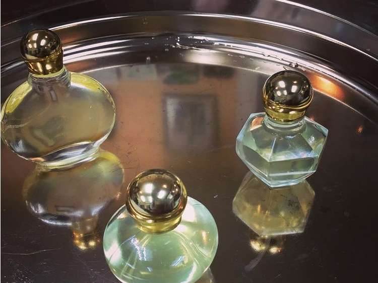 天然香水作り アロマ香水は天然100 の精油を使用します あなただけの天然香水を作ってみませんか Aficion Anexo じゃらん遊び体験 天然香水作り アロマ香水は天然100 の精油を使用します あなただけの天然香水を作ってみませんか Aficion Anexo じゃらん遊び体験