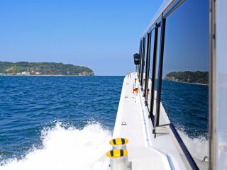 観光船「あおばと」潮風を感じて