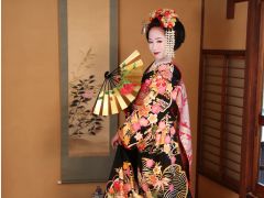 元お茶屋だった設えの座敷で撮影できます♪
