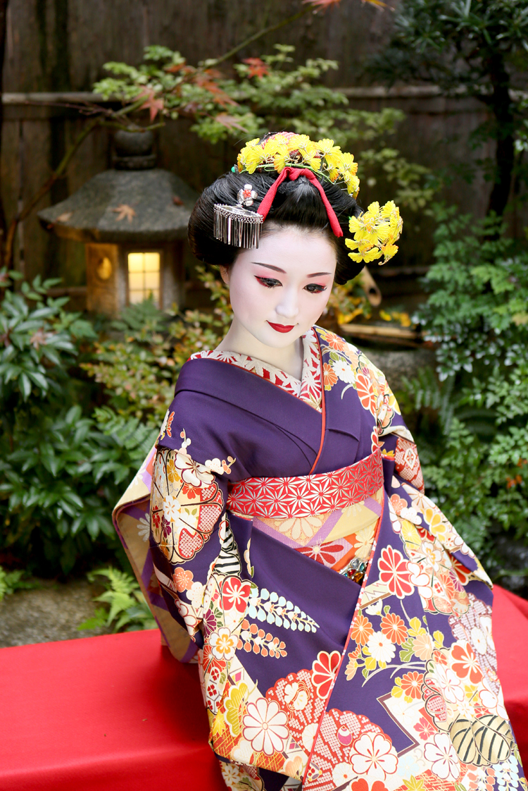 �џ��̈֎q�ɍ����ė����ڂɁc�����Ƃ肵���\��Ŏc�����ʐ^�͕��i�ł͌����Ȃ������g���_�Ԍ���邩�����