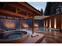 美肌効果の高い弱アルカリ性の天然温泉♪