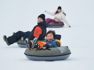 爽快感満点!スノーチュービング