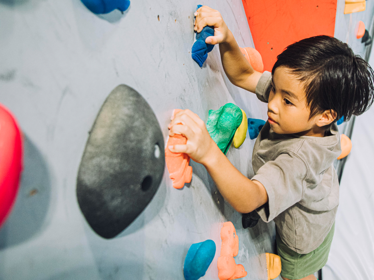 �y�v���C�O���E���h�z�����ő�K�͂̃{���_�����O���̌��ł��܂��B