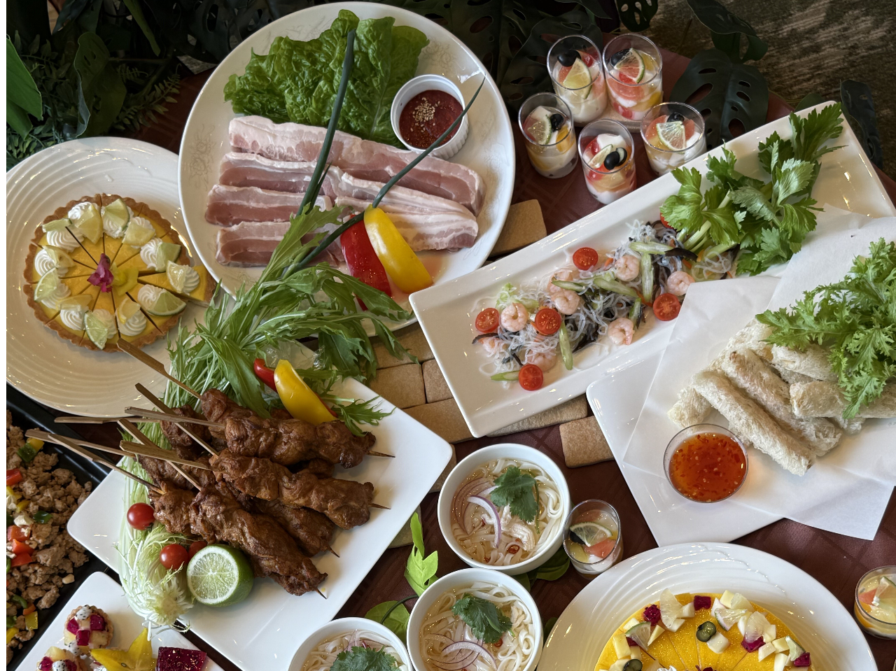 〈ランチ〉【期間限定】アジアンブッフェ♪ \アジアの人気メニューが勢ぞろい!/エ...