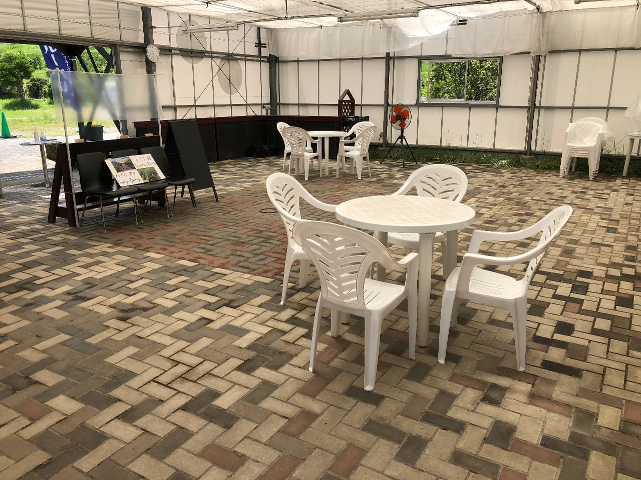 �x�e�X�y�[�X��������