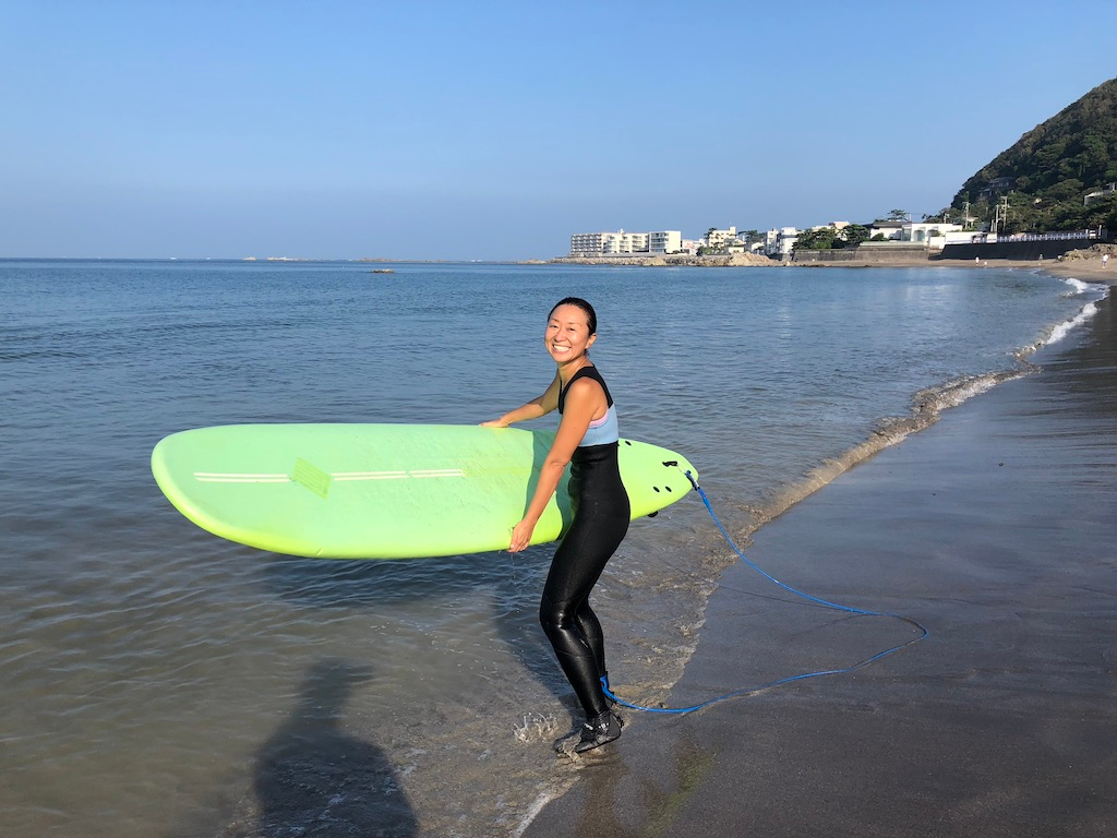 初心者もOK、性別を問わず、楽しくサーフィンをすることができる一色BOATです。