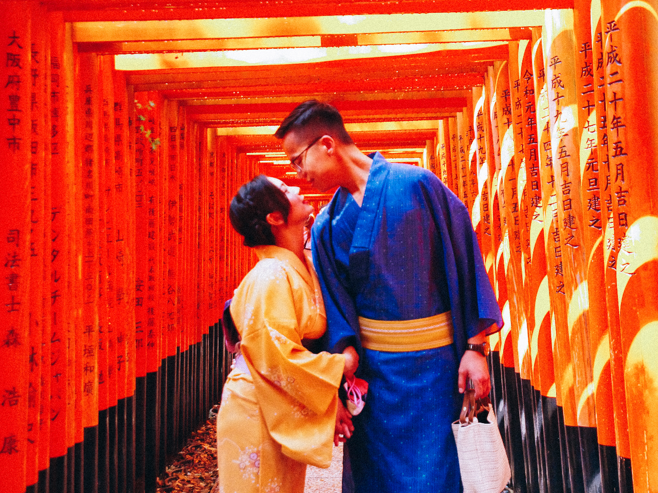 伏見稲荷大社の千本鳥居で浴衣デートはいかがですか?