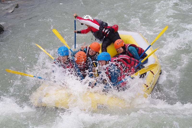 �������傫�Ȕg�ɂ����킵�܂��B