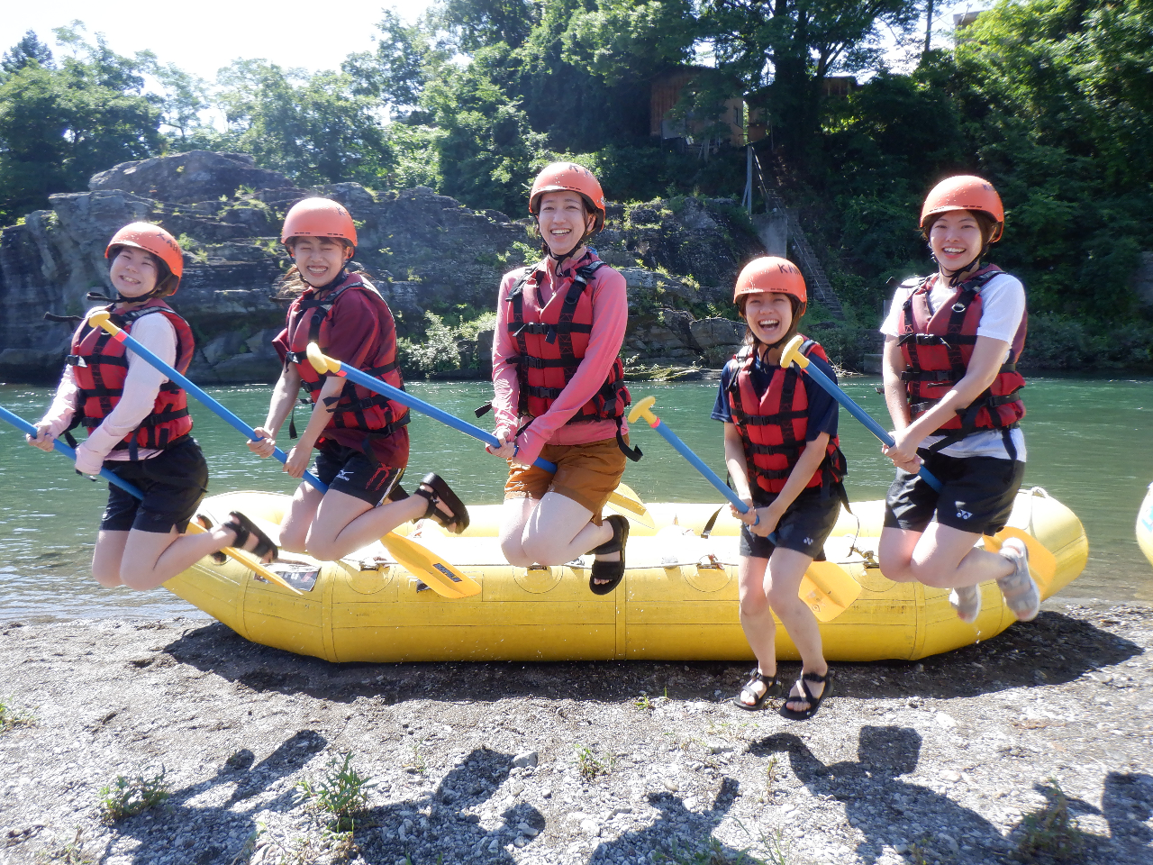 ���ԓ��m�ŋL�O�B�e��