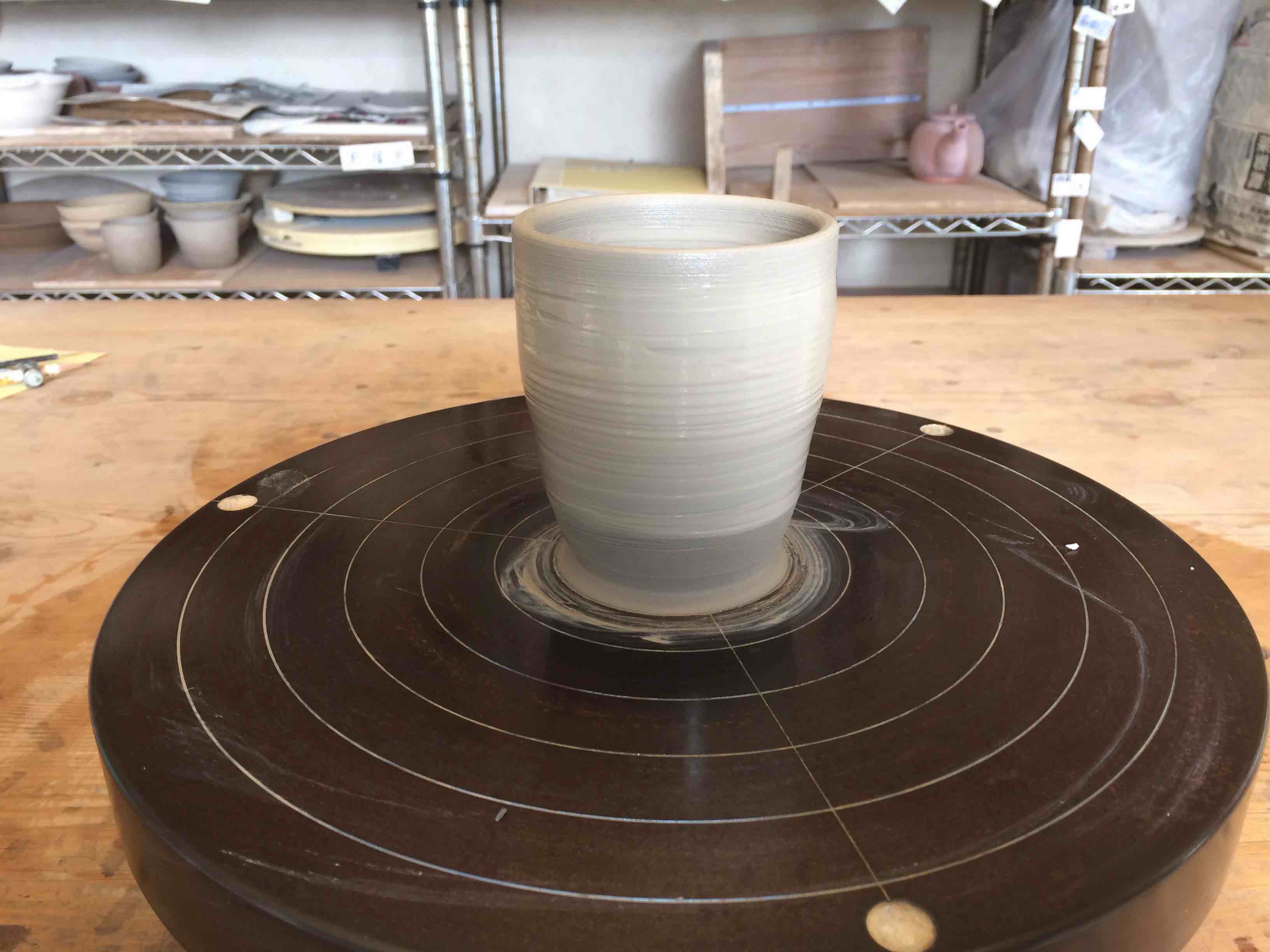 高台を削り、湯のみの完成!