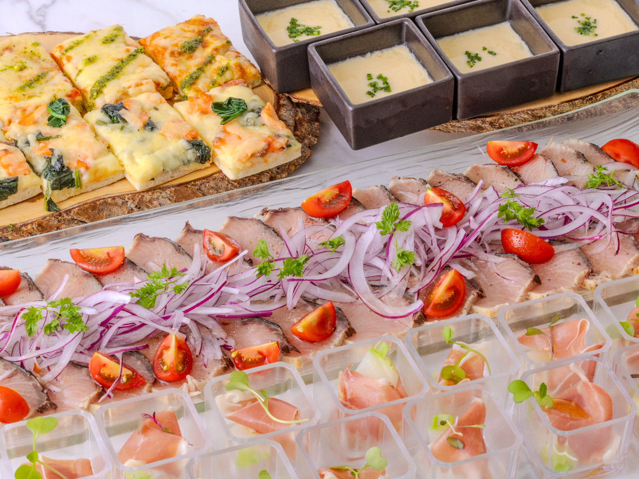 7月～】選べるメインディッシュ+Buffet付き （時間無制限