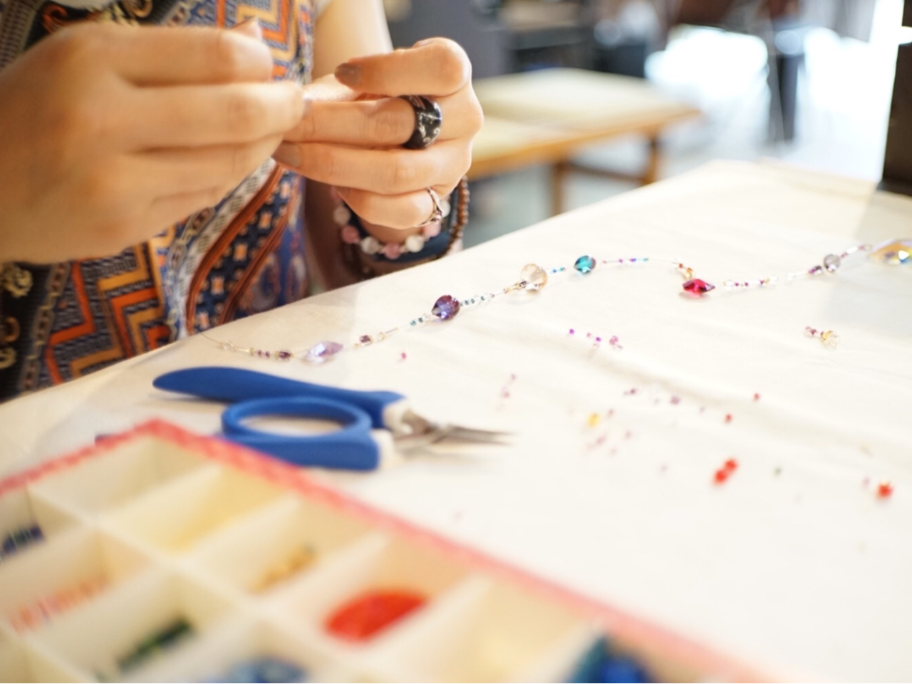 DȐFςW߂AЂɂǂǂp[cʂč쐬Ă܂I