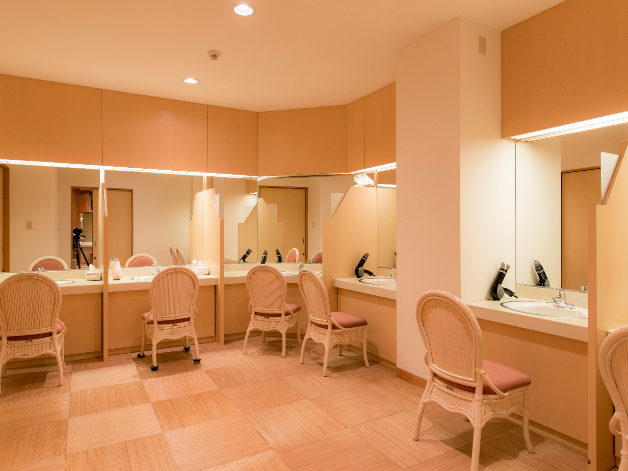 ̒Eߏɂ́ApE_[[pӂĂ܂