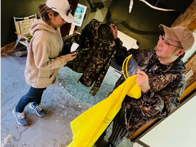 肌寒い日はフリースの貸出、雨の日にはレインポンチョの貸出もございます!