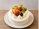 大切な記念日を彩るホールケーキ付き♪ふたりの特別な時間を華やかに演出します。