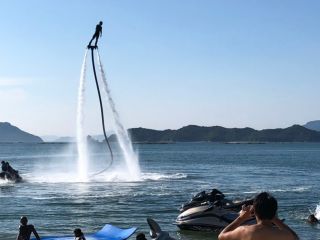 フライボード ジェトスキー通常コース 水圧で空を飛ぶフライボードとジェットスキーがダブルで楽しめるコース シティレンタカーアンドリース じゃらん遊び体験 フライボード ジェトスキー通常コース 水圧で空を飛ぶフライボードとジェットスキーがダブルで楽しめるコース シティレンタカーアンドリース じゃらん遊び体験