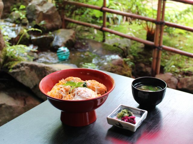 セットプラン「かき丼」松島に来たら是非食べてみて欲しい一品です