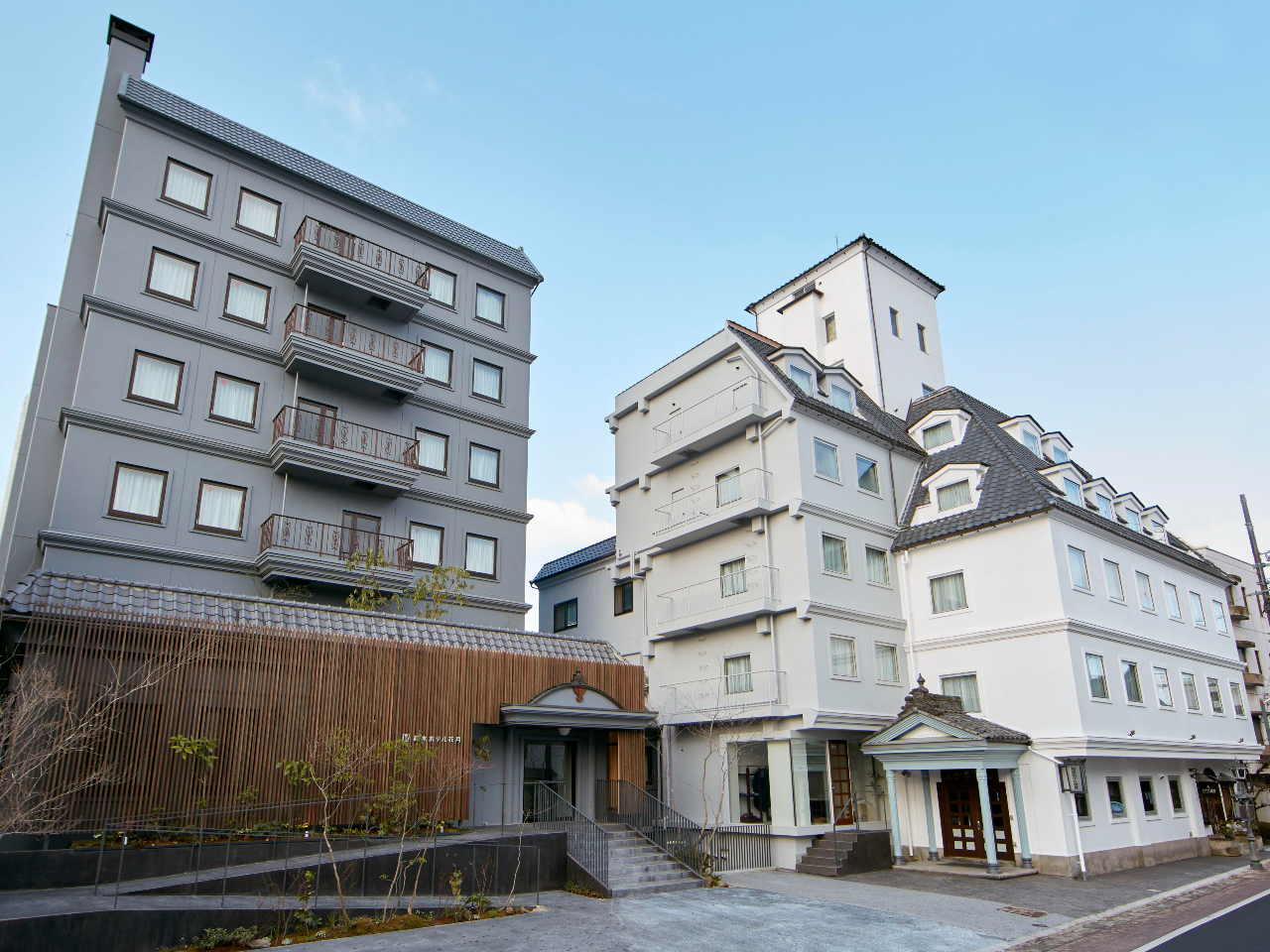 ���{�z�e���Ԍ��O��