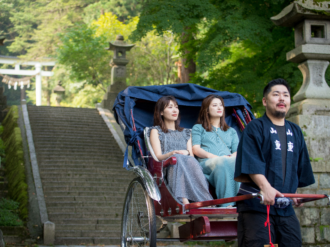 人力車で街めぐり
