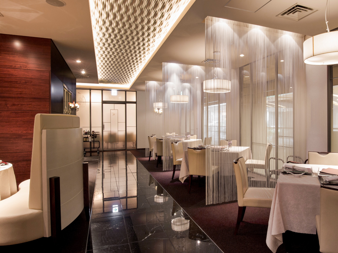 中国料理『煌蘭苑』 テーマは「モダンチャイニーズ」。中国4大料理である広東料理の伝統と、ヌーベルシノワが融合した洗練されたお料理を提供いたします。