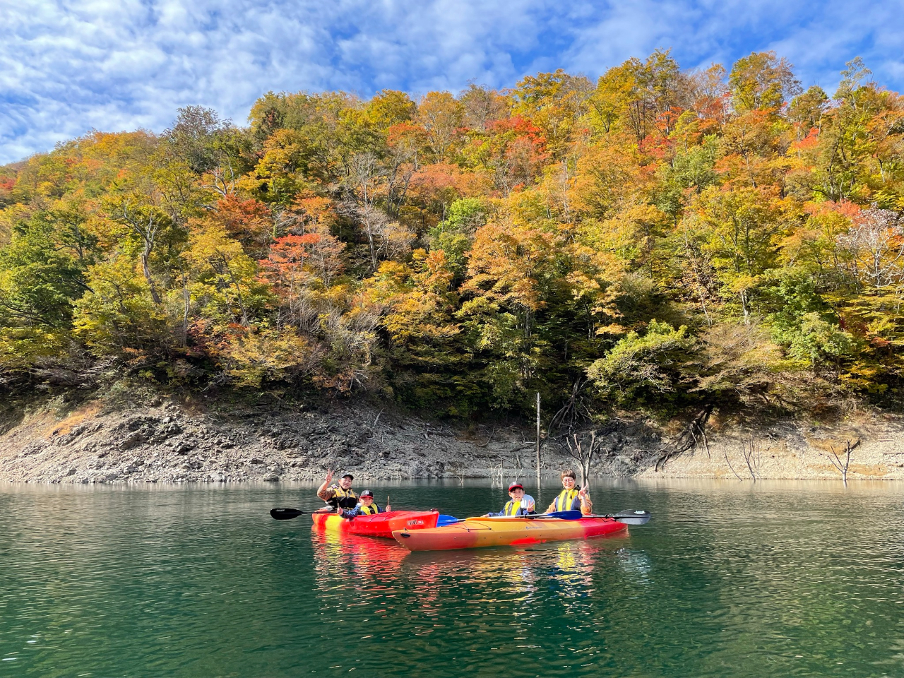 九頭竜湖カヤックツアーcafe on lake グループ割引プラン