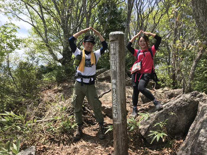 山頂からは麓の町が一望できます♪