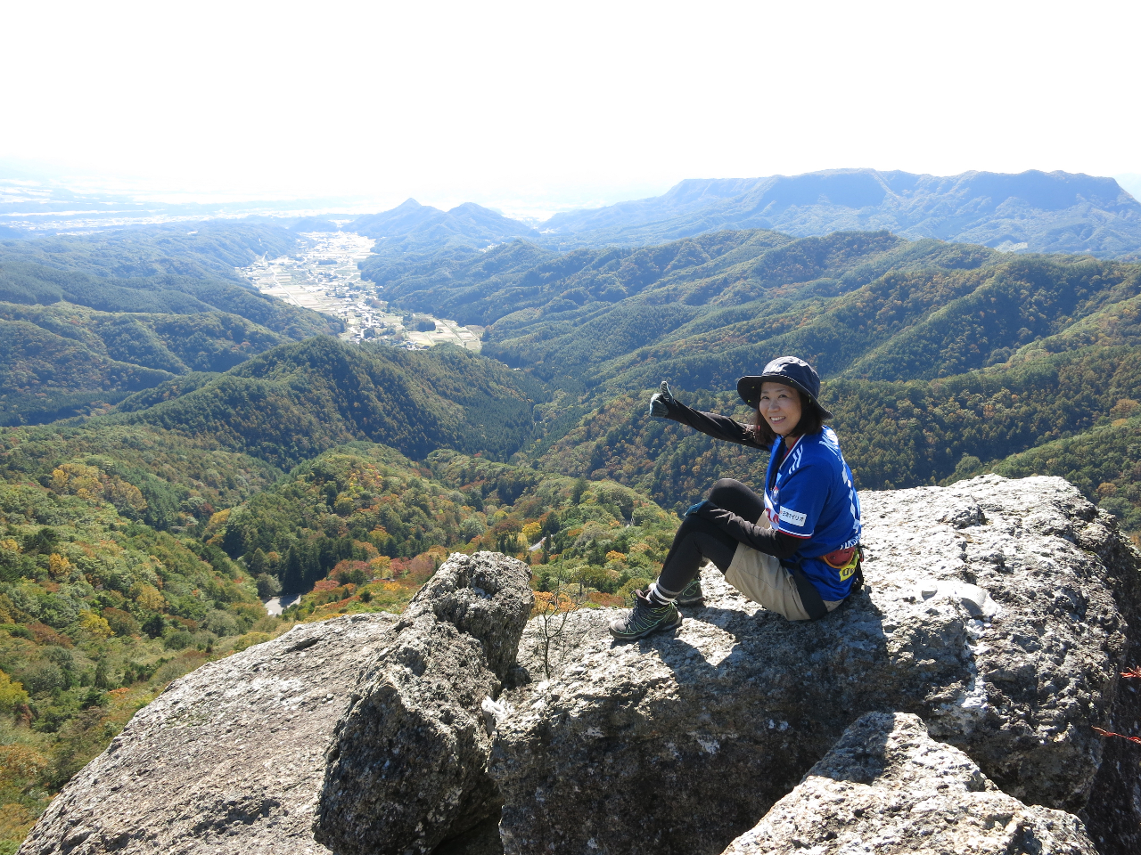 勇気がある方は巨岩の頂上「和尚台」にチャレンジ!?