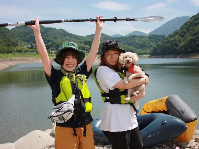 大人も子供もペットも湖で楽しく遊びましょう^^
