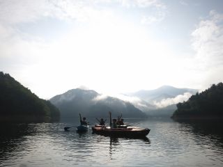 6:00の回は1日の中で最も湖面が綺麗な時間です!キャンプの方にお勧め!早起きしたらいいことあります!