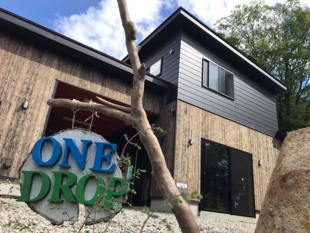 くつろげると評判のベースにぜひお越しください^^