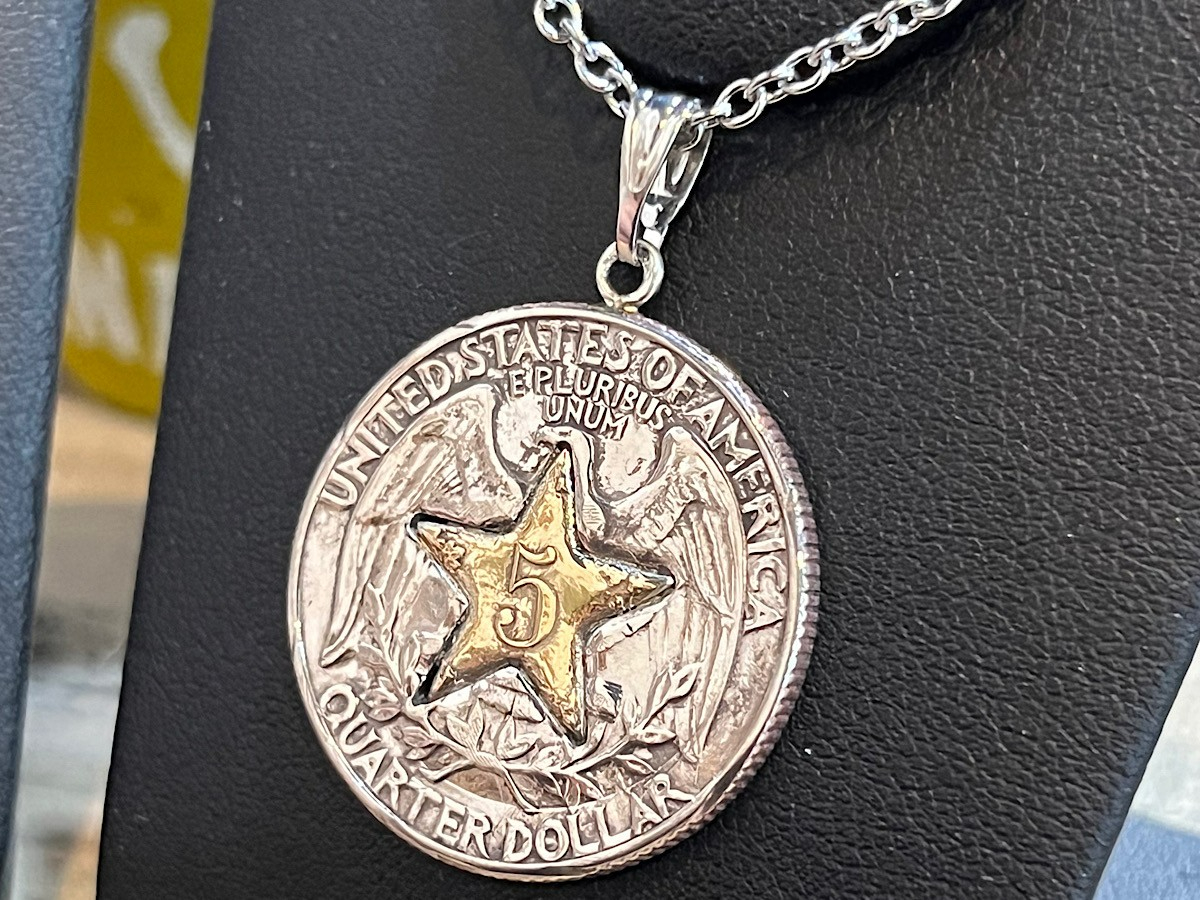 �A�����J25�Z���g�R�C���ƃX�C�X�̃R�C���ɐ��̌����J���E�E�E���蔲�����������ς��ă��E�t�����܂����B��l��������1���̃R�C���ɂȂ��ł��B�L�����L����