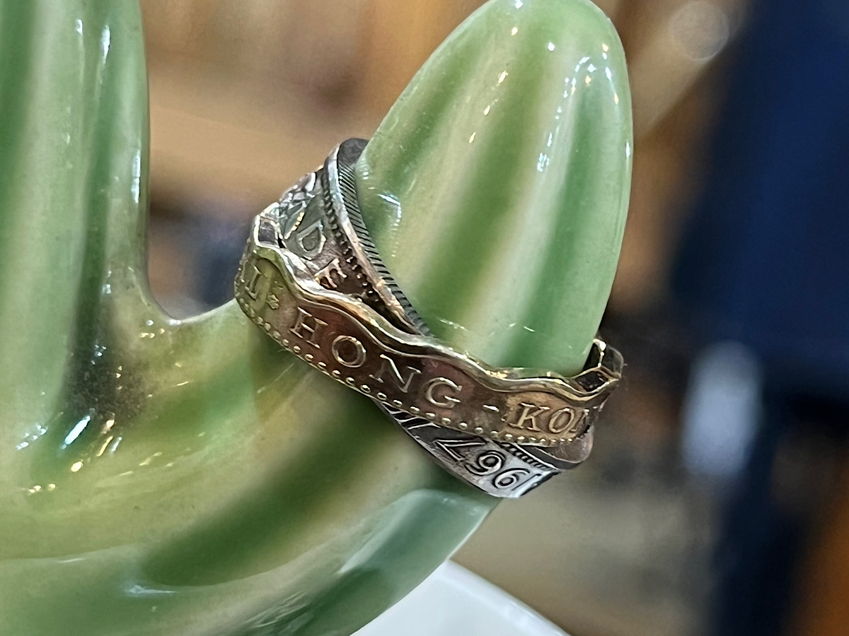 日本でここだけでしか作れないWリング体験!二枚のコインを使って繋ぎ目が分から無いようにサポート!ペンダントにしても超いい感じ(*^^*)