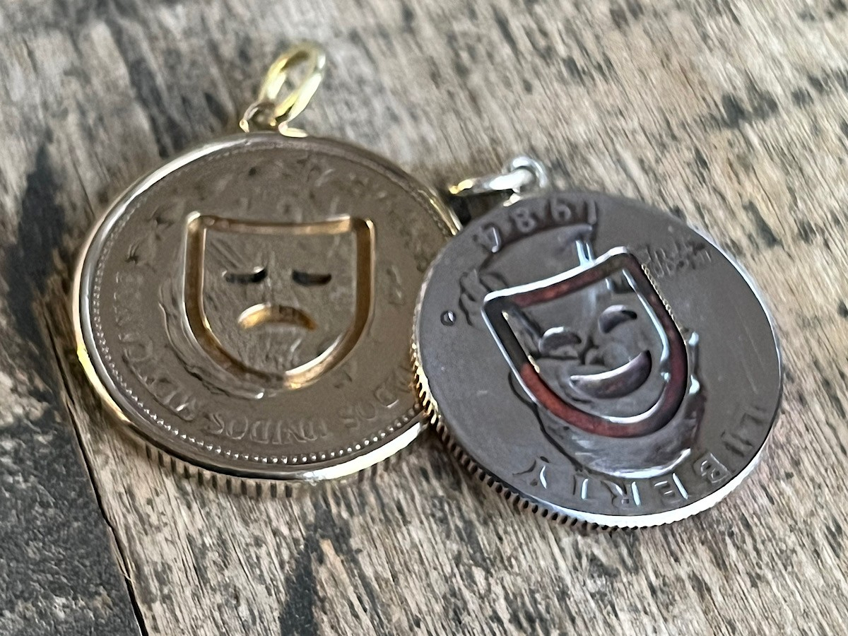 ql̈˗ŋE΂TWO FACE𒤂点Ē܂BĺEEE