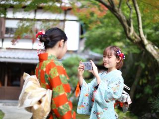 お庭での写真撮影をお楽しみください。